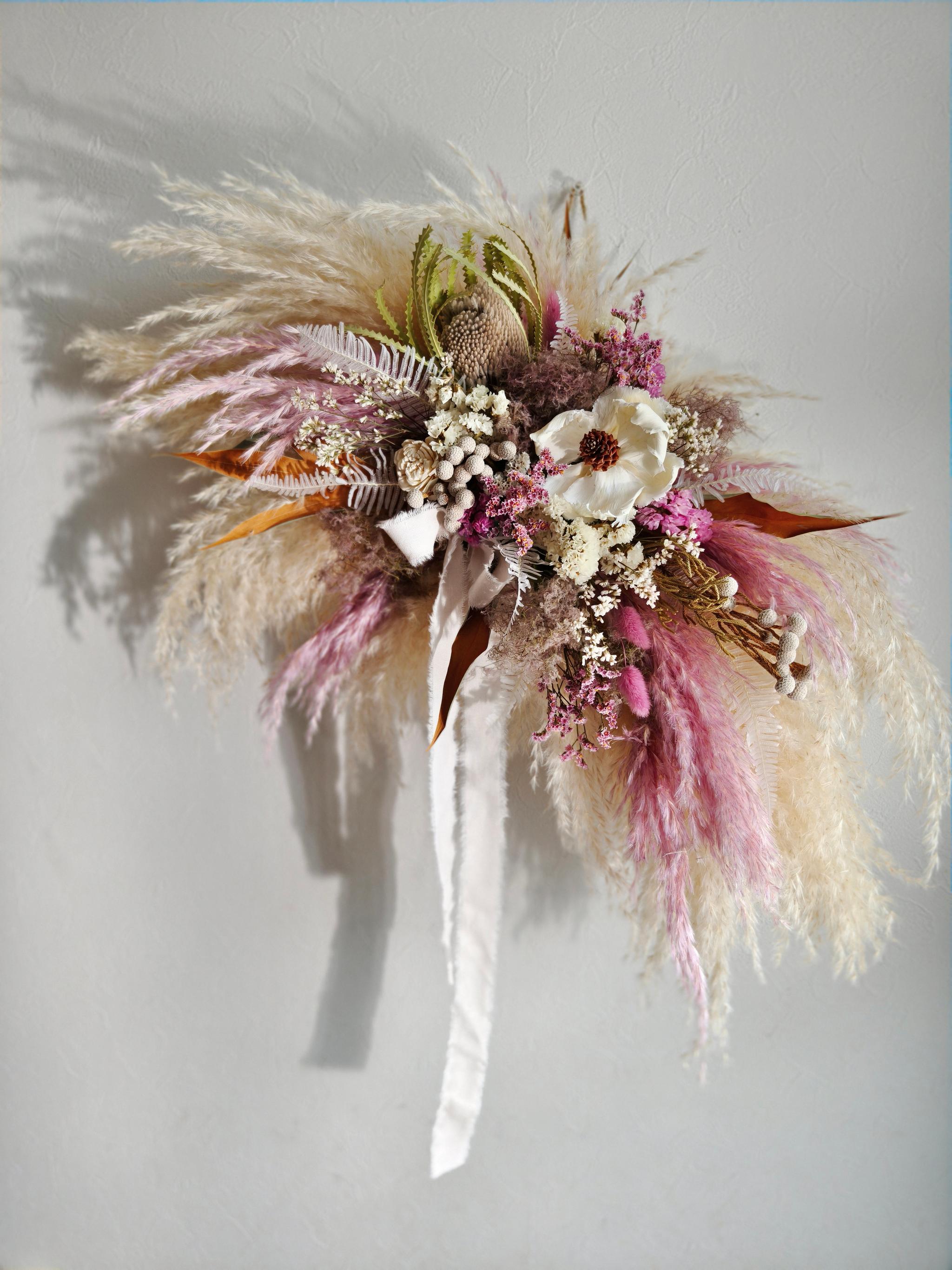 ドライフラワーの壁掛けスワッグ ウォールデコ パンパスグラス 開店祝い新築祝い インテリア店舗装飾リース 誕生日フォト | 13枚目